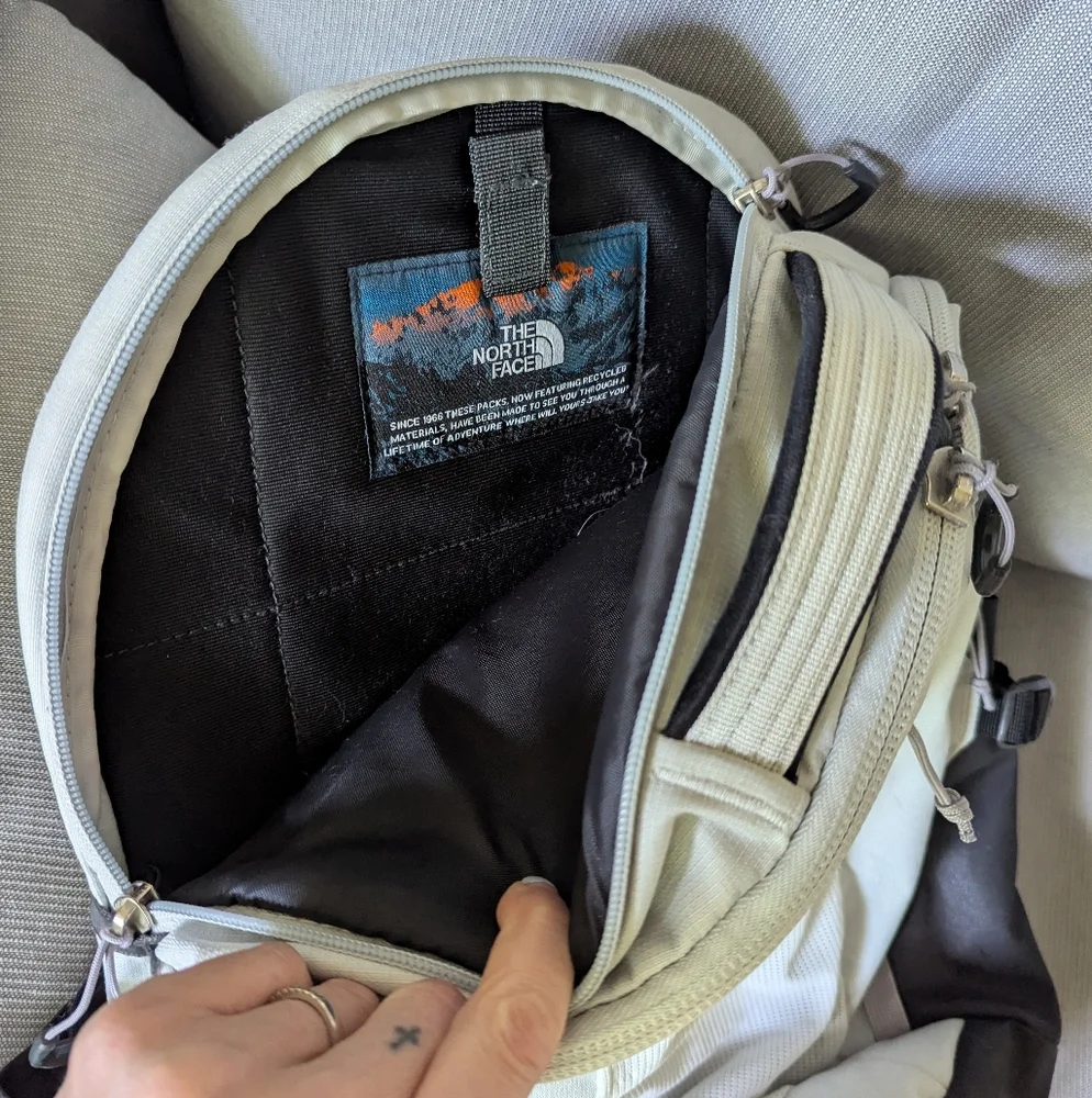 The North Face TNF Recon Black and Light Grey/ Blue Backpack School College Fall - Picture 3 of 10